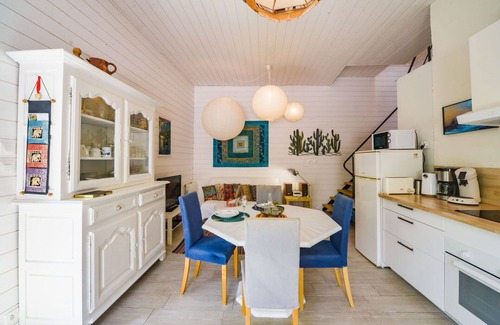 Chissay-en-Touraine House | Stunning private villa for 3 people with WIFI, TV and pets allowed