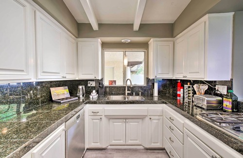 Rancho Palos Verdes House | Stunning Palos Verdes Escape: Pool, Fire Pit!
