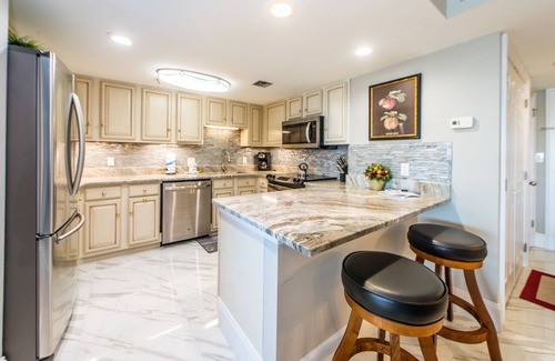 Holiday Isle Condo | 🌴Stunning Panoramic Gulf Views~Boat Slip~Huge Balcony~2BR Waterview Towers 202
