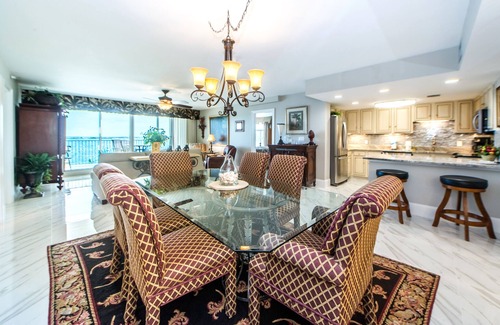 Holiday Isle Condo | 🌴Stunning Panoramic Gulf Views~Boat Slip~Huge Balcony~2BR Waterview Towers 202
