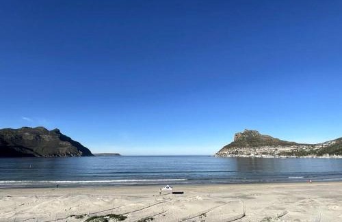 Scott Estate Apartment | Stunning penthouse in Hout Bay overlooking the beach