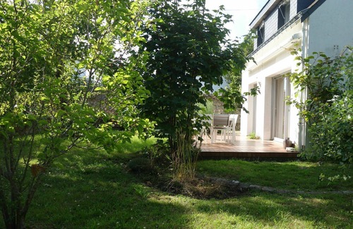 La Trinite-sur-Mer House | Stunning private villa for 4 people with WIFI, TV and terrace