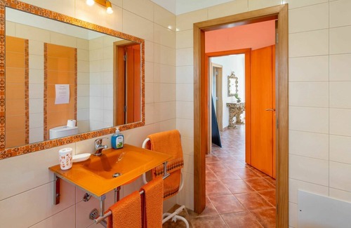 Azinhal e Amendoeira House | Stunning private villa for 6 guests with WIFI, private pool, A/C, TV, terrace and parking