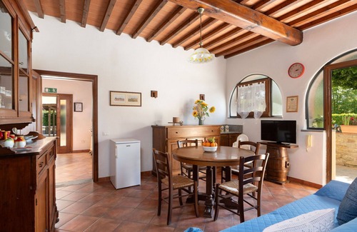 Borgo San Lorenzo Villa | Stunning private villa for 11 guests with private pool, WIFI, A/C, TV and panoramic view
