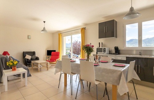 Sainte-Jalle House | Stunning private villa for 6 people with private pool, WIFI, TV, terrace and pets allowed
