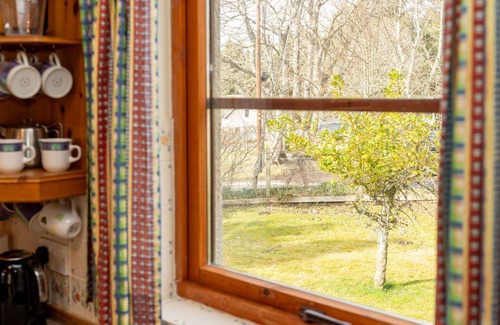 Grantown-on-Spey House | Stunning private villa for 6 people with WIFI, TV, patio and pets allowed