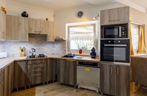 Balatonlelle House | Stunning private villa for 5 people with WIFI, TV and terrace