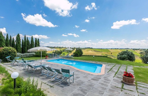 Cerreto Guidi Villa | Stunning private villa with A/C, WIFI, private pool, TV, terrace, pets allowed and panoramic view