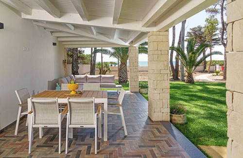 Eastern Sicily Villa | Stunning private villa with A/C, WIFI, TV, panoramic view and parking, close to Syracuse