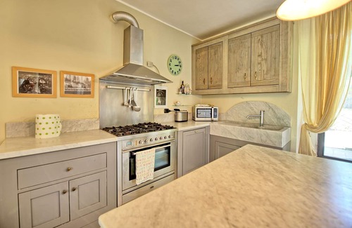 San Gimignano Villa | Stunning private villa for 5 guests with private pool, A/C, WIFI, TV, panoramic view and parking