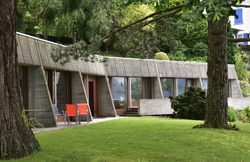 Montreux Villa | Stunning private villa for 7 people with WIFI, TV, terrace and pets allowed