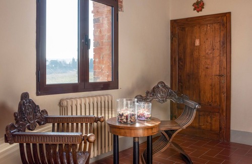 Bucine Villa | Stunning private villa for 24 people with A/C, private pool, WIFI, TV, patio and panoramic view