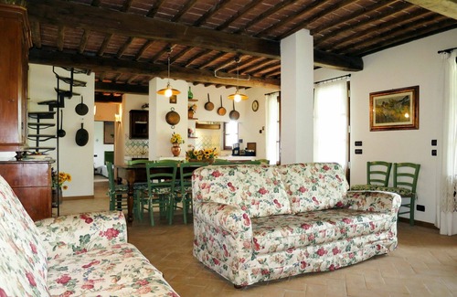 San Gimignano Villa | Stunning private villa with WIFI, private pool, A/C, TV, terrace, pets allowed and panoramic view