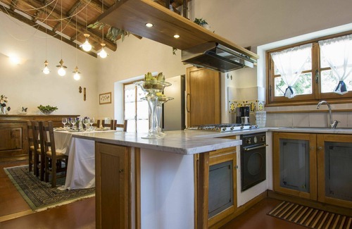 Gambassi Terme Villa | Stunning private villa with private pool, WIFI, TV, balcony, pets allowed, close to San Gimignano