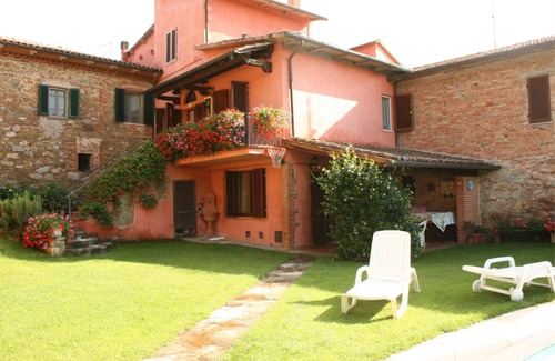 Lucignano Villa | Stunning private villa for 12 people with WIFI, private pool and TV