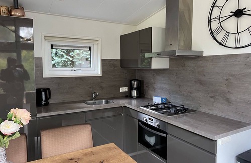 IJhorst House | Stunning private villa for 6 people with WIFI, pool, TV and terrace