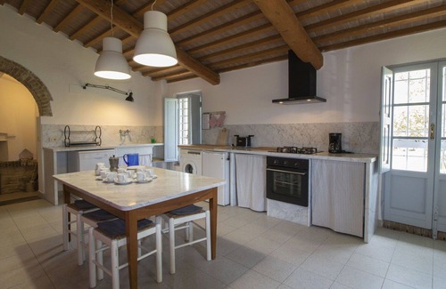 Lorenzana House | Stunning private villa for 10 people with pool, WIFI, balcony, pets allowed and panoramic view