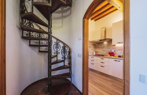 Corsanico House | Stunning private villa for 8 guests with private pool, WIFI, A/C, TV, patio and pets allowed
