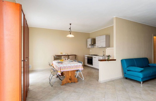 Castellaro House | Stunning private villa for 8 people with WIFI, terrace, pets allowed, panoramic view and parking