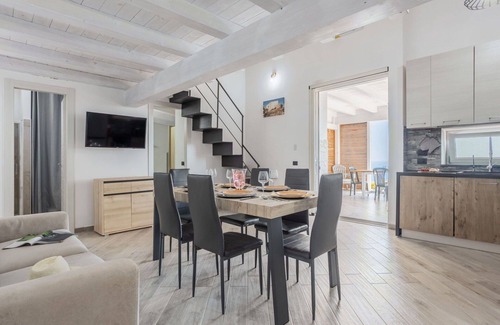 Realmonte Villa | Stunning private villa for 6 people with A/C, WIFI, TV, terrace, pets allowed and panoramic view