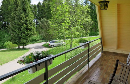 Wilhelmsdorf House | Stunning private villa for 4 people with WIFI, TV, terrace and pets allowed