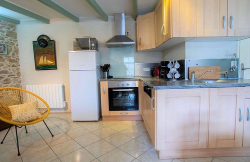 Pleurtuit House | Stunning private villa for 6 people with WIFI, TV, terrace and pets allowed