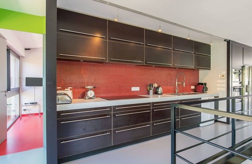 Finistere House | Stunning private villa for 6 guests with private pool, WIFI, hot tub, TV, terrace and pets allowed
