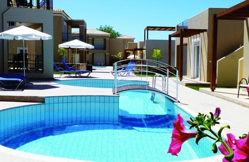 Nopigia House | Stunning private villa for 4 guests with pool, A/C, WIFI, TV, terrace, panoramic view and parking