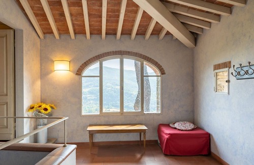 Dicomano Villa | Stunning private villa with WIFI, private pool, TV, patio, pets allowed, panoramic view and park...
