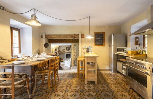 Mergozzo House | Stunning private villa for 6 guests with WIFI, TV and balcony