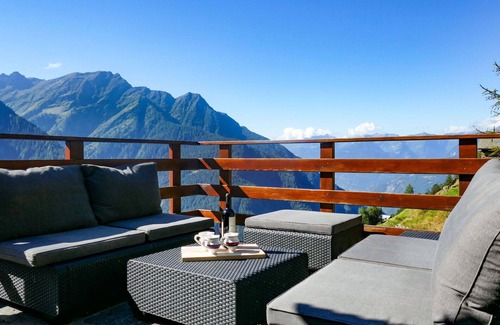 Malvaglia House | Stunning private villa for 4 guests with WIFI, patio, pets allowed and parking