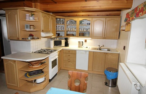 Locenice Villa | Stunning private villa for 8 guests with WIFI, private pool, TV, terrace, pets allowed and parking