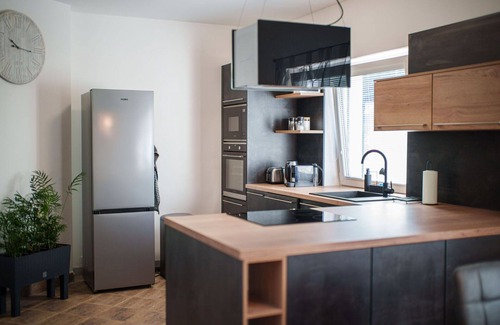 Prague 11 House | Stunning private villa for 8 guests with private pool, WIFI, TV, patio and parking
