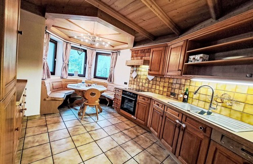 Woergl House | Stunning private villa for 10 guests with private pool, hot tub, WIFI, TV and terrace