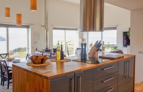 Stein House | Stunning private villa for 6 people with WIFI, TV, terrace and pets allowed