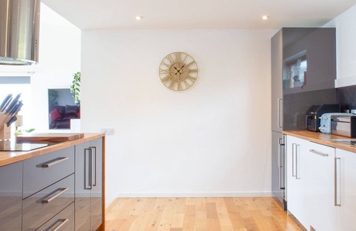 Stein House | Stunning private villa for 6 people with WIFI, TV, terrace and pets allowed