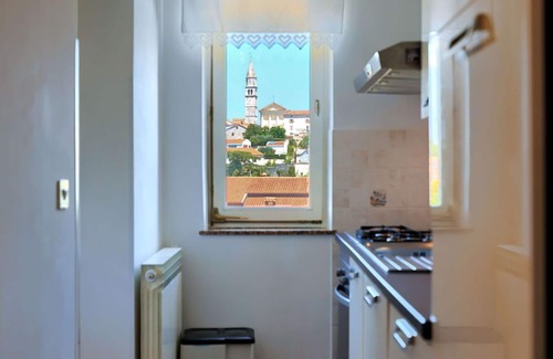 Strpacici House | Stunning private villa for 10 people with WIFI, A/C, private pool, TV and terrace
