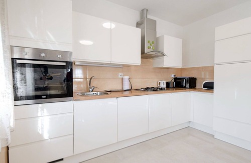 Velim House | Stunning private villa for 8 guests with private pool, WIFI, A/C, TV and terrace