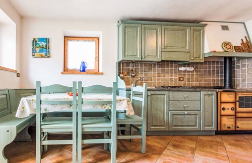 Borgo Valsugana House | Stunning private villa for 6 people with WIFI, TV, patio, pets allowed and panoramic view