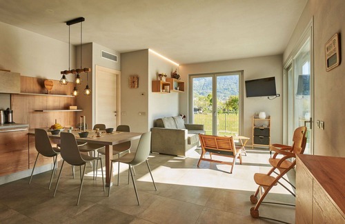 Dongo House | Stunning private villa for 5 people with private pool, TV and terrace