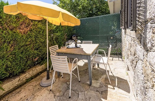 Vilarelho House | Stunning private villa for 4 people with WIFI, TV and terrace