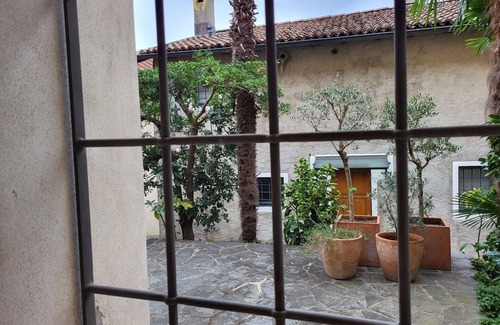 Manno House | Stunning private villa for 6 guests with WIFI, TV, patio and panoramic view