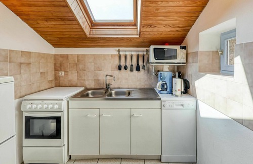 Crozon House | Stunning private villa for 4 people with WIFI, TV and pets allowed