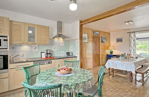 Kerbors House | Stunning private villa for 4 guests with WIFI, TV, terrace and pets allowed