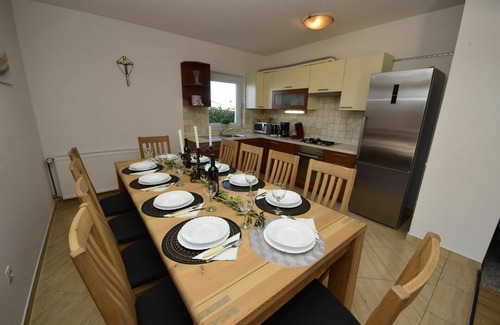 Donji Prolozac House | Stunning private villa for 12 people with A/C, private pool, WIFI, TV and terrace
