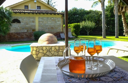 Cinisi Villa | Stunning private villa for 7 people with WIFI, A/C, private pool, TV and patio