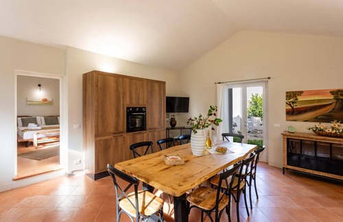 Modica Villa | Stunning private villa for 8 people with WIFI, A/C, private pool, TV, terrace and pets allowed