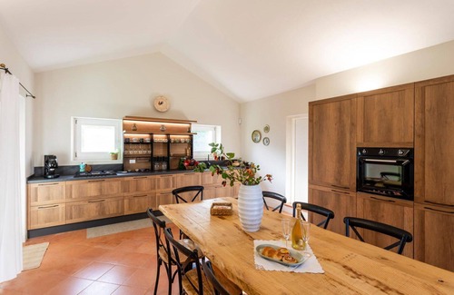 Modica Villa | Stunning private villa for 8 people with WIFI, A/C, private pool, TV, terrace and pets allowed