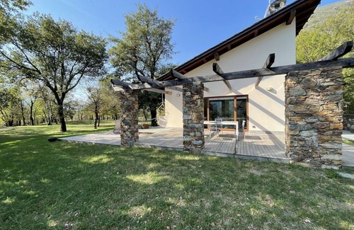 Sorico House | Stunning private villa for 8 people with WIFI, TV, terrace and pets allowed