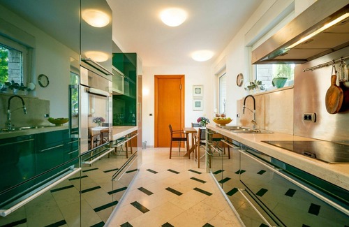 Zurkovo Villa | Stunning private villa with WIFI, private pool, A/C, TV, terrace, pets allowed and parking